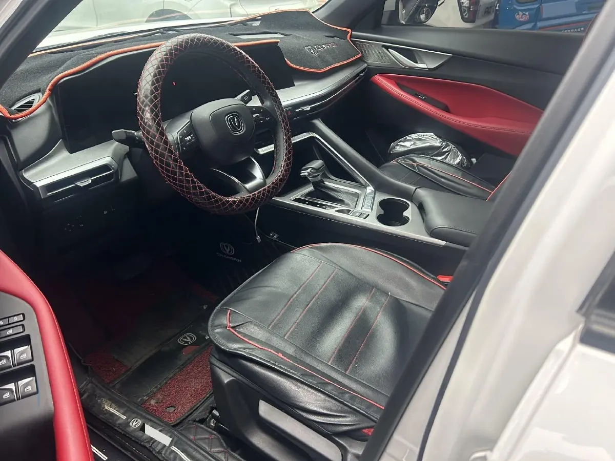 2021 ChangAn CS35 Plus 1.4T 160HP L4 7DCT,autocango,china used car exporter,china ev exporter,chinese used car exporter,chinese used ev exporter