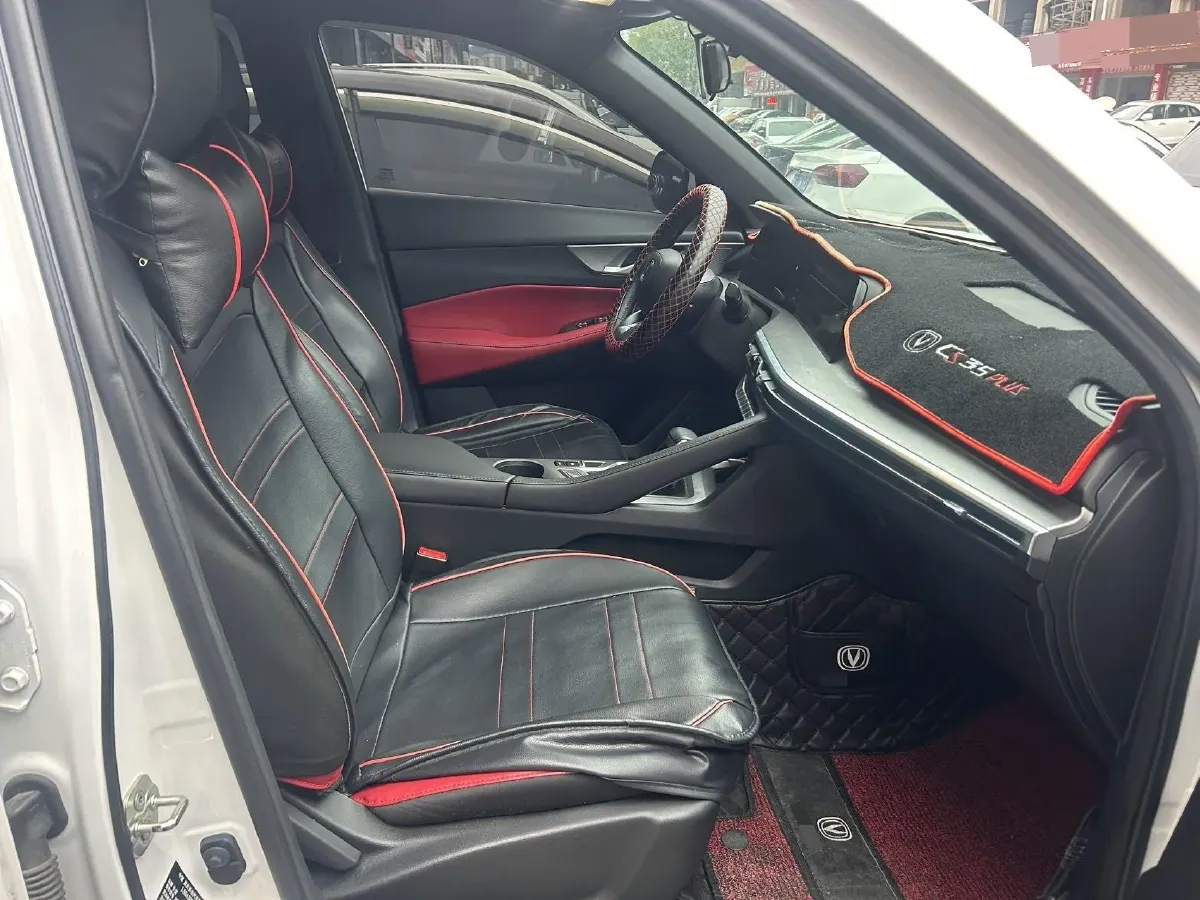 2021 ChangAn CS35 Plus 1.4T 160HP L4 7DCT,autocango,china used car exporter,china ev exporter,chinese used car exporter,chinese used ev exporter