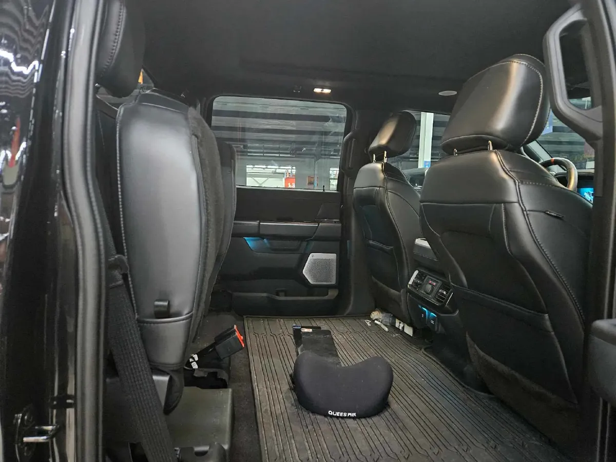 2023 Ford F-150 3.5T 423HP V6 10AT,autocango,china used car exporter,china ev exporter,chinese used car exporter,chinese used ev exporter