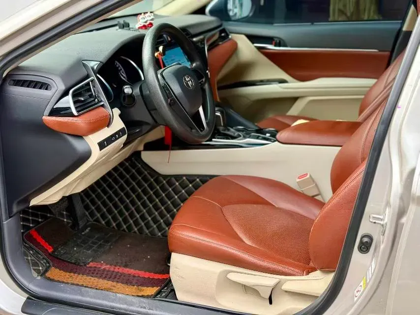 2018 Toyota Camry 2.0L 167HP L4 6AT,autocango,china used car exporter,china ev exporter,chinese used car exporter,chinese used ev exporter