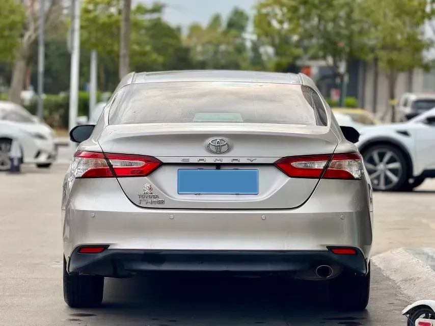 2018 Toyota Camry 2.0L 167HP L4 6AT,autocango,china used car exporter,china ev exporter,chinese used car exporter,chinese used ev exporter