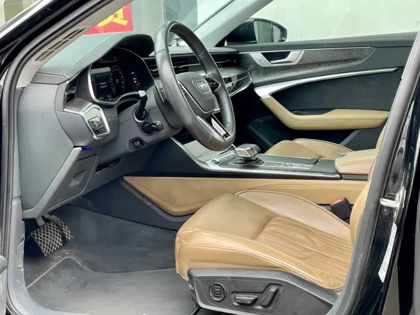 2021 Audi A6L 3.0T 340HP V6 7DCT,autocango,china used car exporter,china ev exporter,chinese used car exporter,chinese used ev exporter