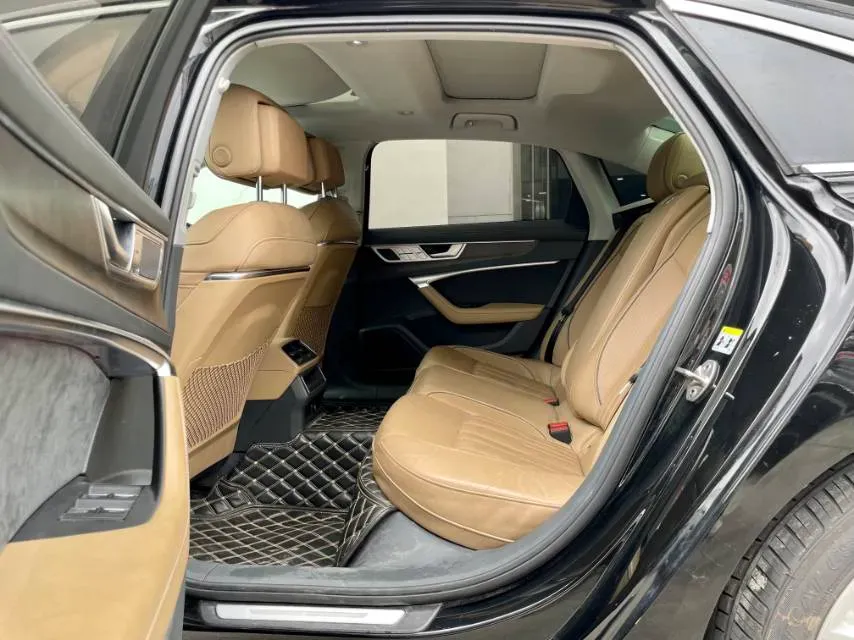 2021 Audi A6L 3.0T 340HP V6 7DCT,autocango,china used car exporter,china ev exporter,chinese used car exporter,chinese used ev exporter