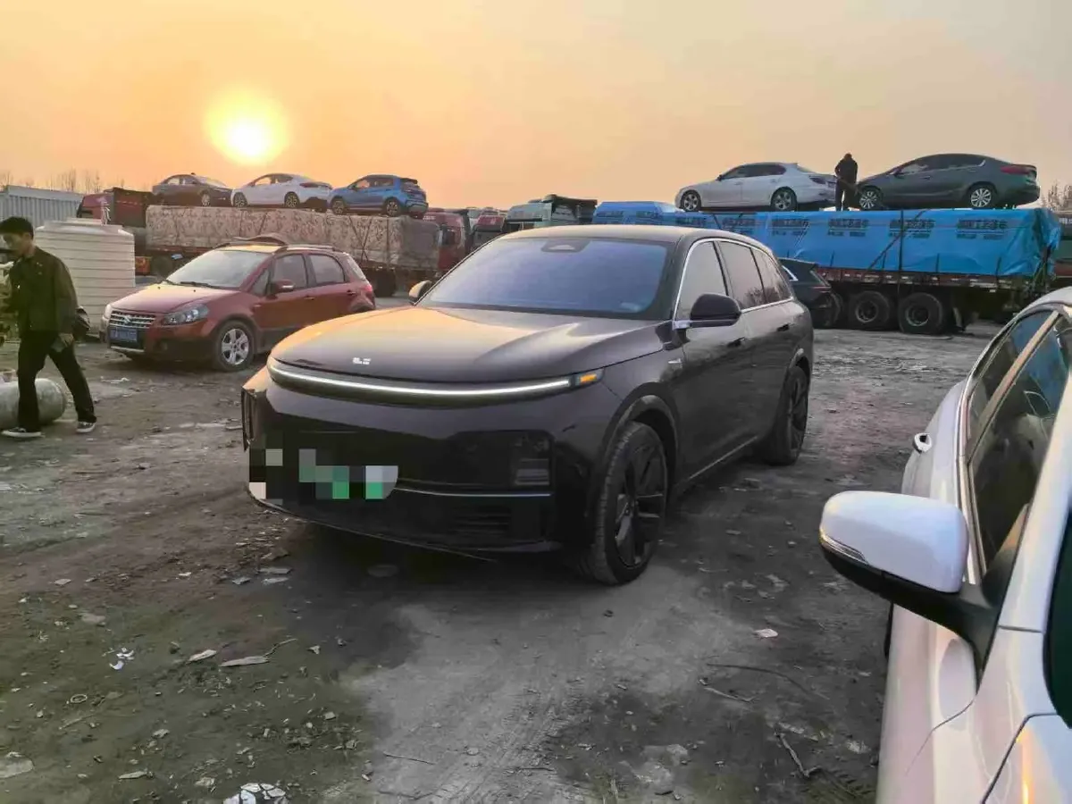 2023 Li L7 Range Extended 154HP REEV 40.9KWH,autocango,china used car exporter,china ev exporter,chinese used car exporter,chinese used ev exporter