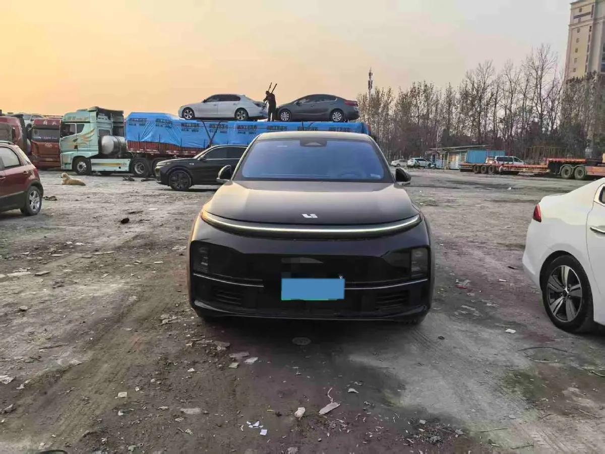 2023 Li L7 Range Extended 154HP REEV 40.9KWH,autocango,china used car exporter,china ev exporter,chinese used car exporter,chinese used ev exporter