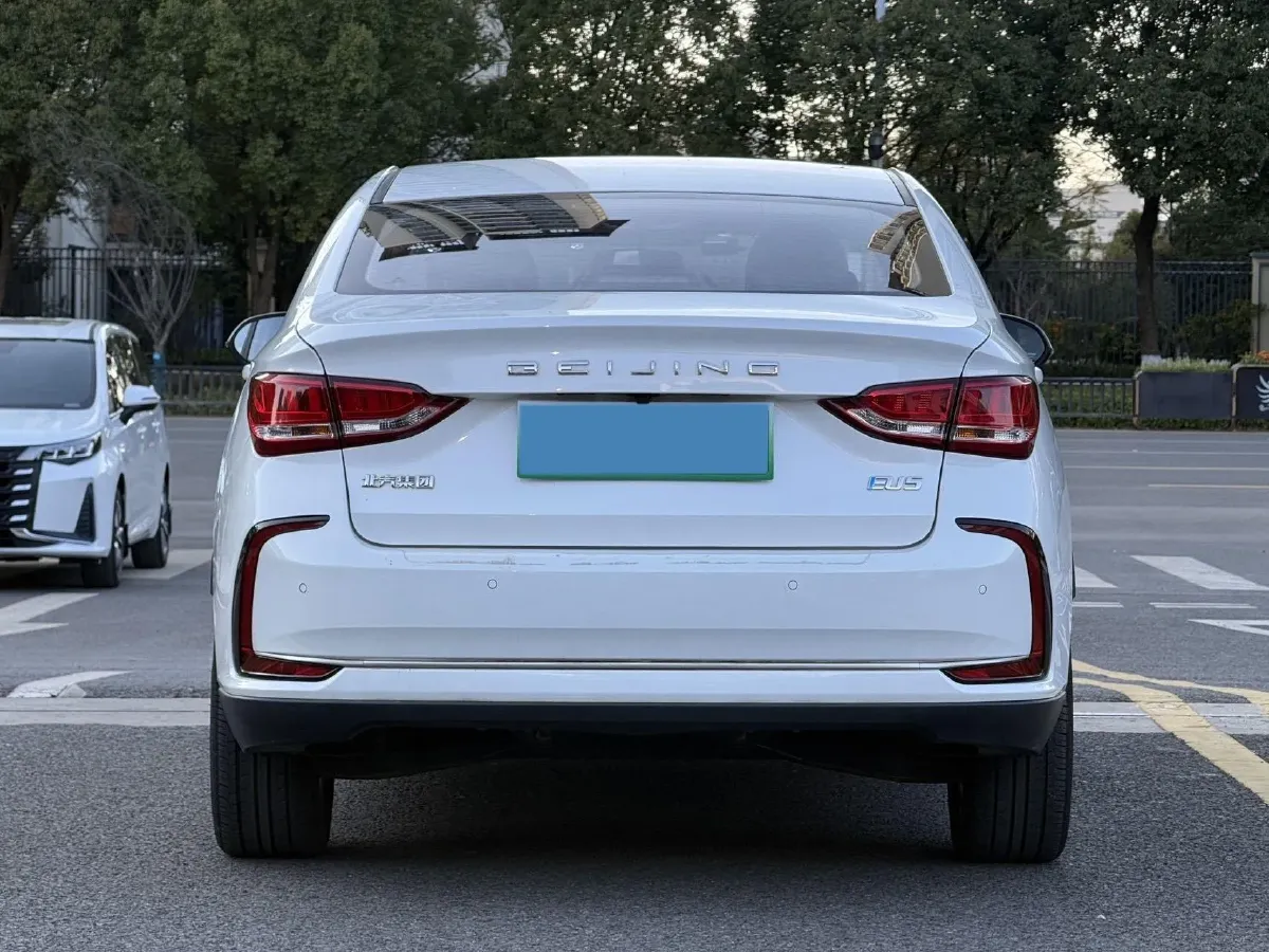 2022 Bestune B70 2.0T 224HP L4 6AT,autocango,china used car exporter,china ev exporter,chinese used car exporter,chinese used ev exporter