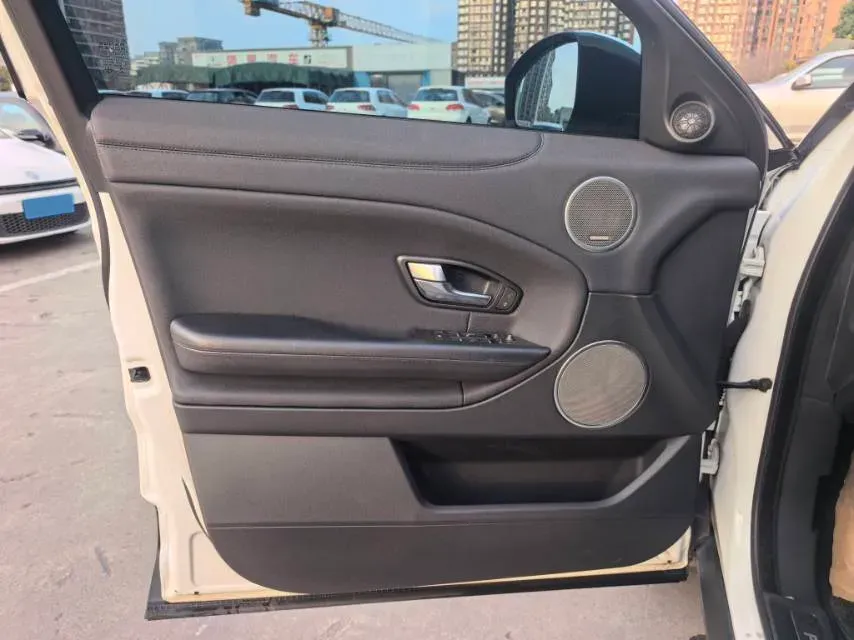 2018 Land Rover Range Rover Evoque 2.0T 241HP L4 9AT,autocango,china used car exporter,china ev exporter,chinese used car exporter,chinese used ev exporter