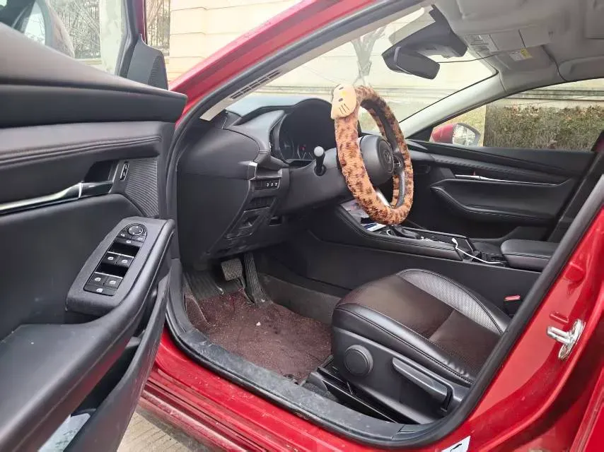 2021 Mazda 3 Axela 2.0L 158HP L4 6AT,autocango,china used car exporter,china ev exporter,chinese used car exporter,chinese used ev exporter