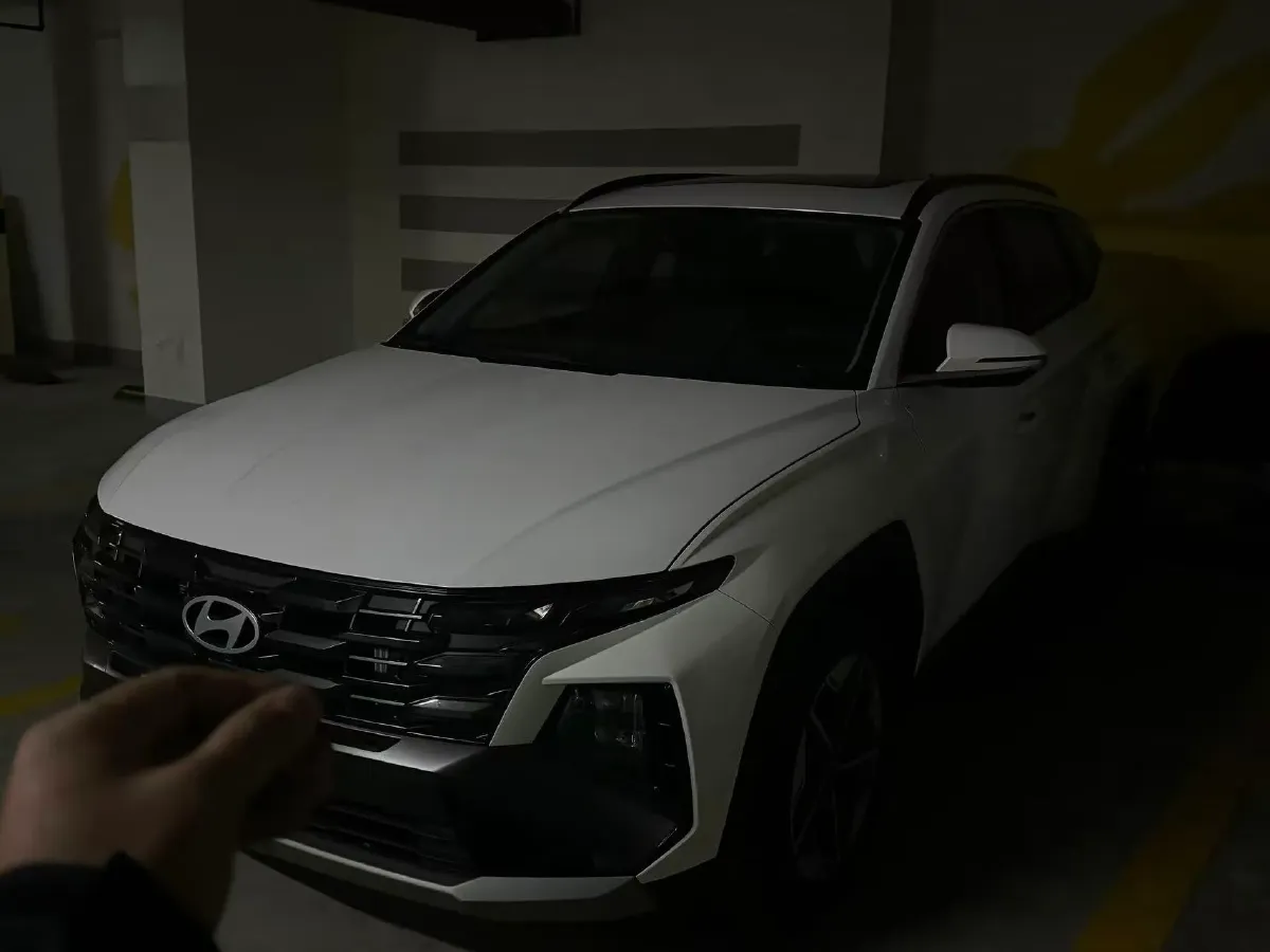 2025 Hyundai Tucson 1.5T 200HP L4 8AT,autocango,china used car exporter,china ev exporter,chinese used car exporter,chinese used ev exporter