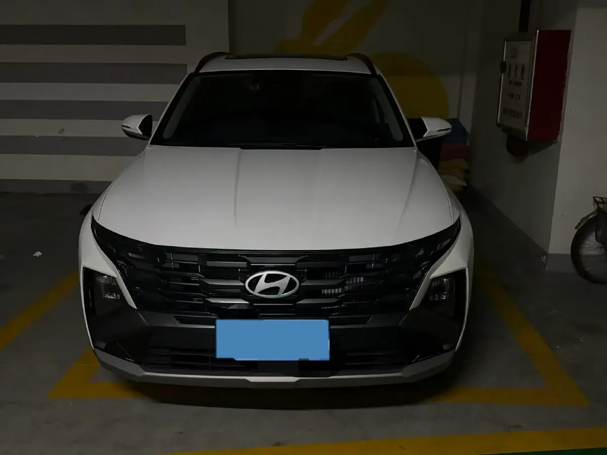 2025 Hyundai Tucson 1.5T 200HP L4 8AT,autocango,china used car exporter,china ev exporter,chinese used car exporter,chinese used ev exporter