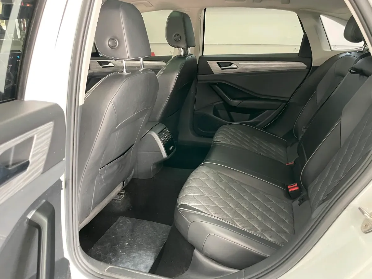 2023 Volkswagen Sagitar 1.4T 150HP L4 7DCT,autocango,china used car exporter,china ev exporter,chinese used car exporter,chinese used ev exporter