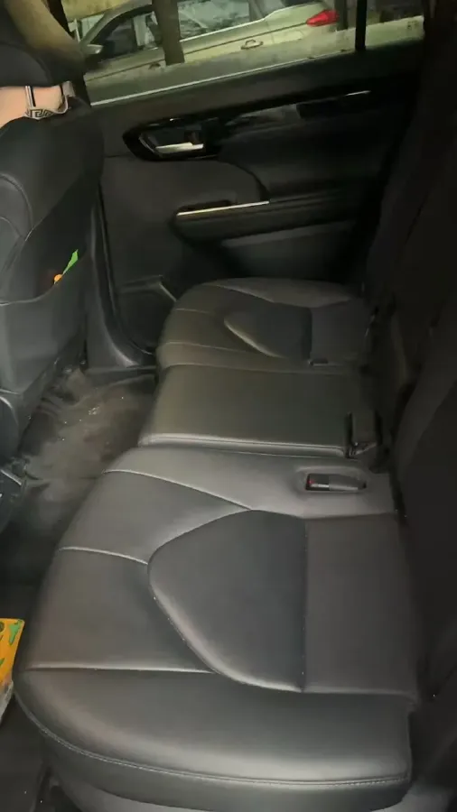 2022 Toyota Highlander 2.0T 248HP L4 8AT,autocango,china used car exporter,china ev exporter,chinese used car exporter,chinese used ev exporter