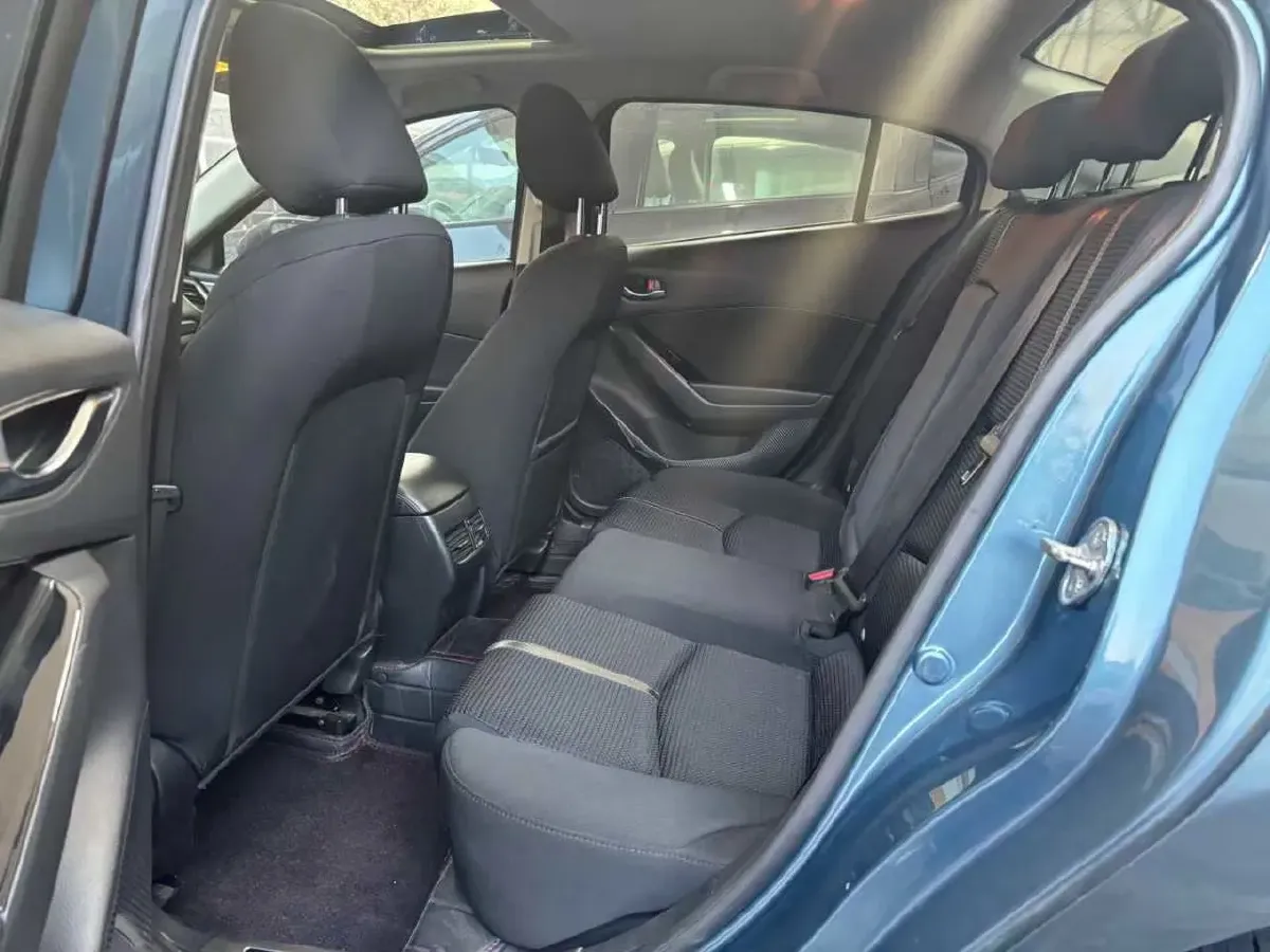 2017 Mazda 3 Axela 1.5L 117HP L4 6AT,autocango,china used car exporter,china ev exporter,chinese used car exporter,chinese used ev exporter