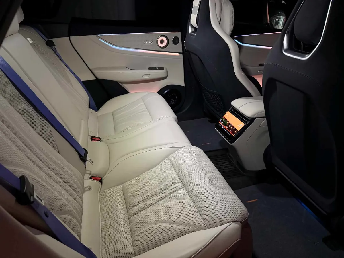 2026 Zeekr 001 BEV,autocango,china used car exporter,china ev exporter,chinese used car exporter,chinese used ev exporter