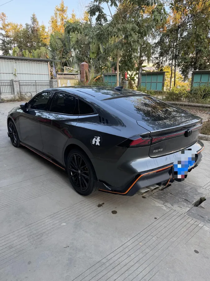 2022 ChangAn UNI-V 1.5T 188HP L4 7DCT,autocango,china used car exporter,china ev exporter,chinese used car exporter,chinese used ev exporter