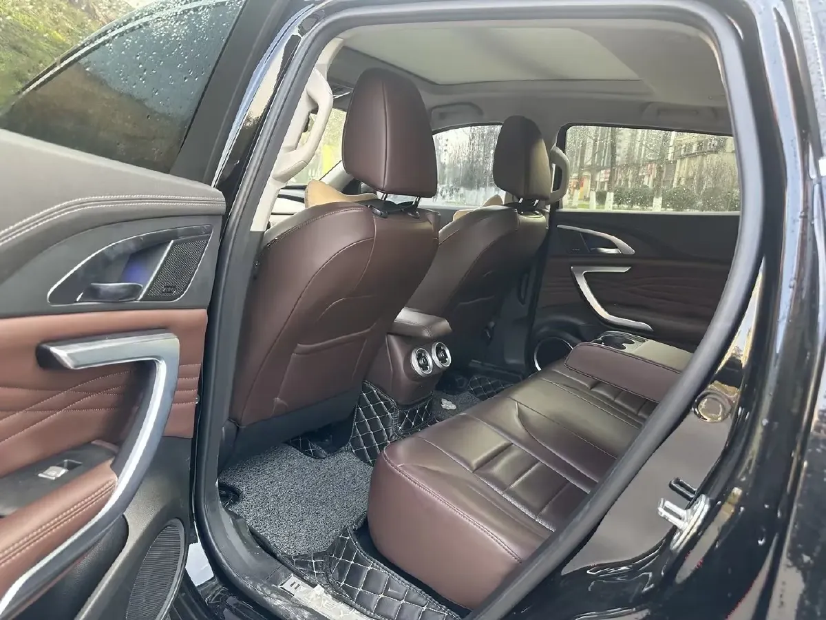 2020 WEY VV7 GT 2.0T 227HP L4 7DCT,autocango,china used car exporter,china ev exporter,chinese used car exporter,chinese used ev exporter