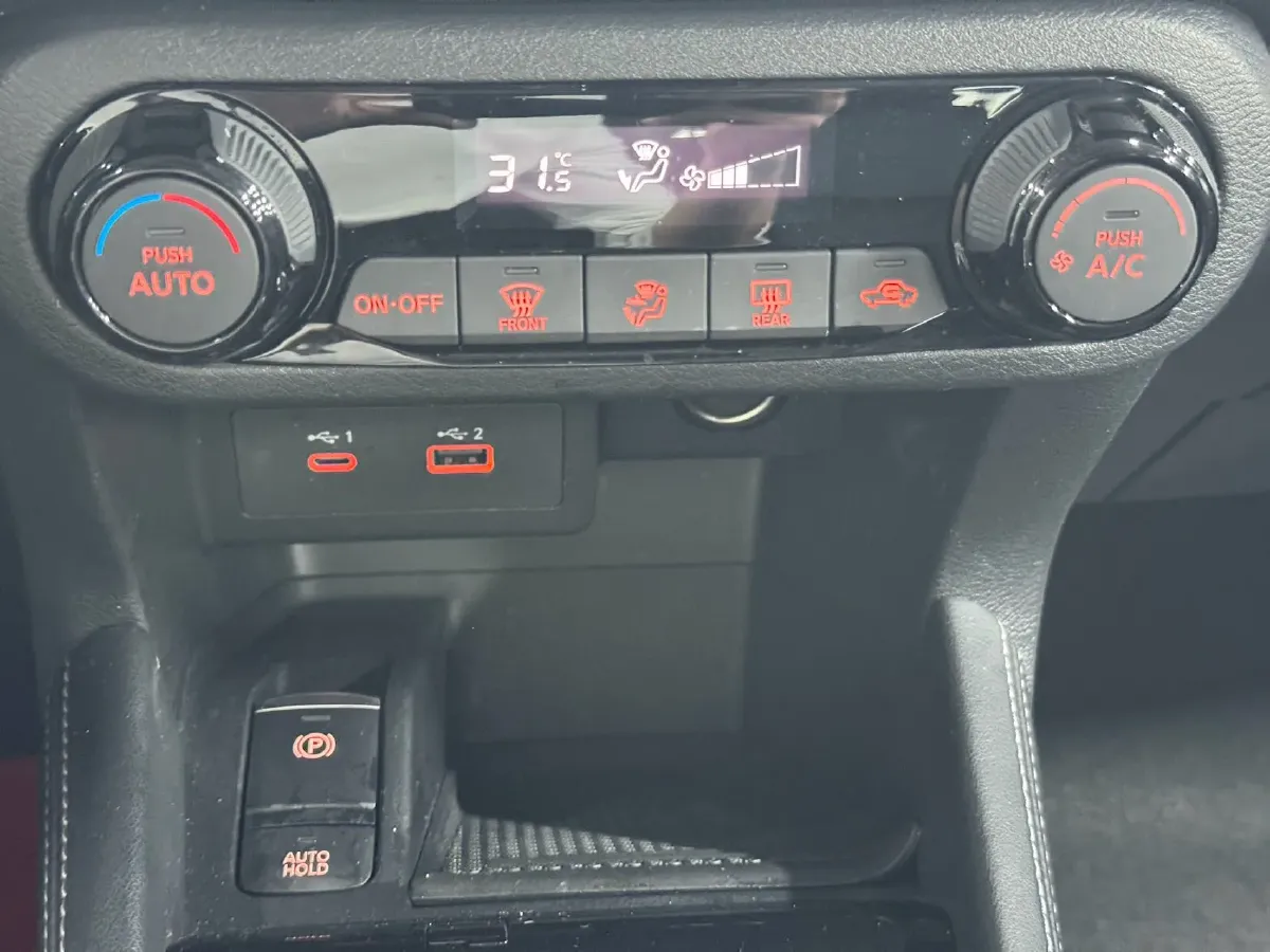 2022 Nissan Kicks 1.5L 122HP L4 CVT,autocango,china used car exporter,china ev exporter,chinese used car exporter,chinese used ev exporter