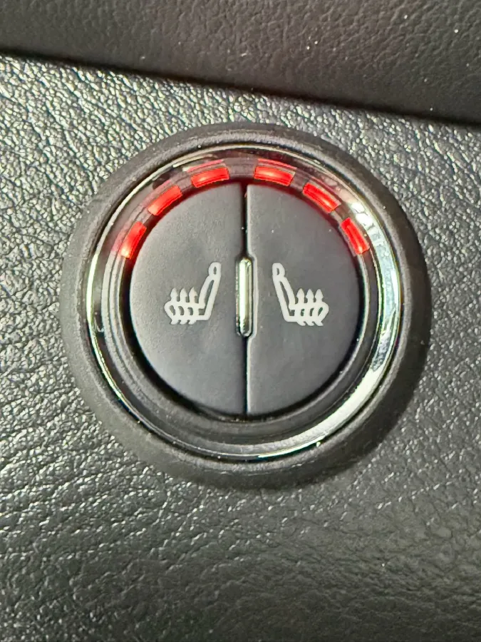 2022 Nissan Kicks 1.5L 122HP L4 CVT,autocango,china used car exporter,china ev exporter,chinese used car exporter,chinese used ev exporter