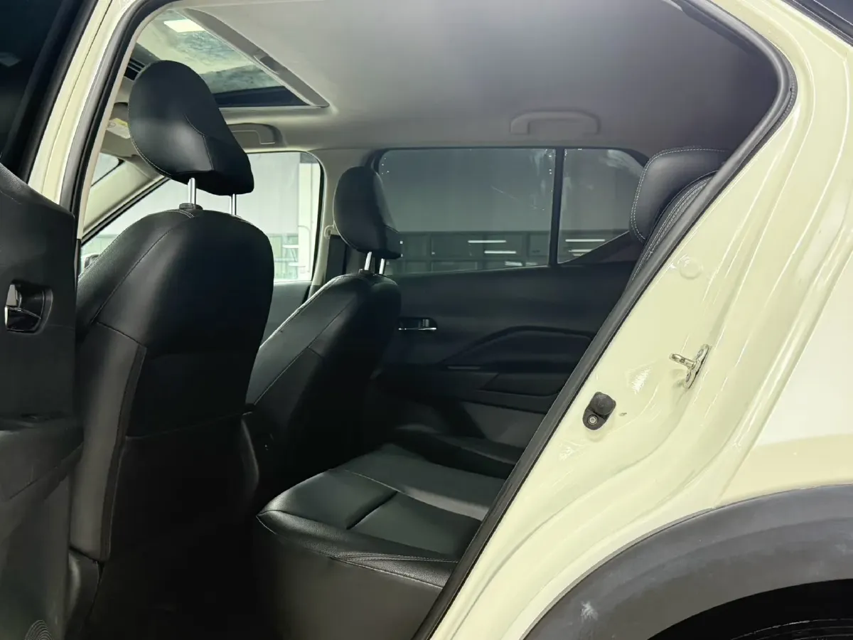 2022 Nissan Kicks 1.5L 122HP L4 CVT,autocango,china used car exporter,china ev exporter,chinese used car exporter,chinese used ev exporter