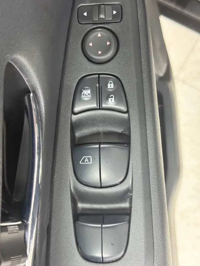 2022 Nissan Kicks 1.5L 122HP L4 CVT,autocango,china used car exporter,china ev exporter,chinese used car exporter,chinese used ev exporter