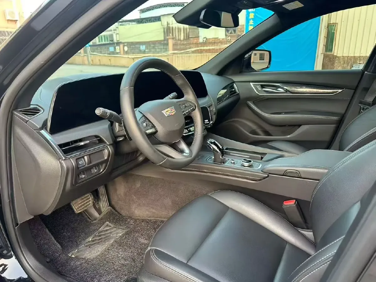 2024 Cadillac CT5 2.0T 237HP L4 10AT,autocango,china used car exporter,china ev exporter,chinese used car exporter,chinese used ev exporter