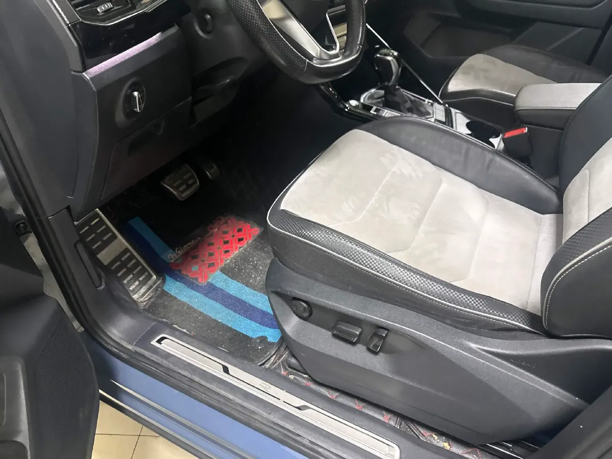 2020 Volkswagen Tayron X 2.0T 186HP L4 7DCT,autocango,china used car exporter,china ev exporter,chinese used car exporter,chinese used ev exporter