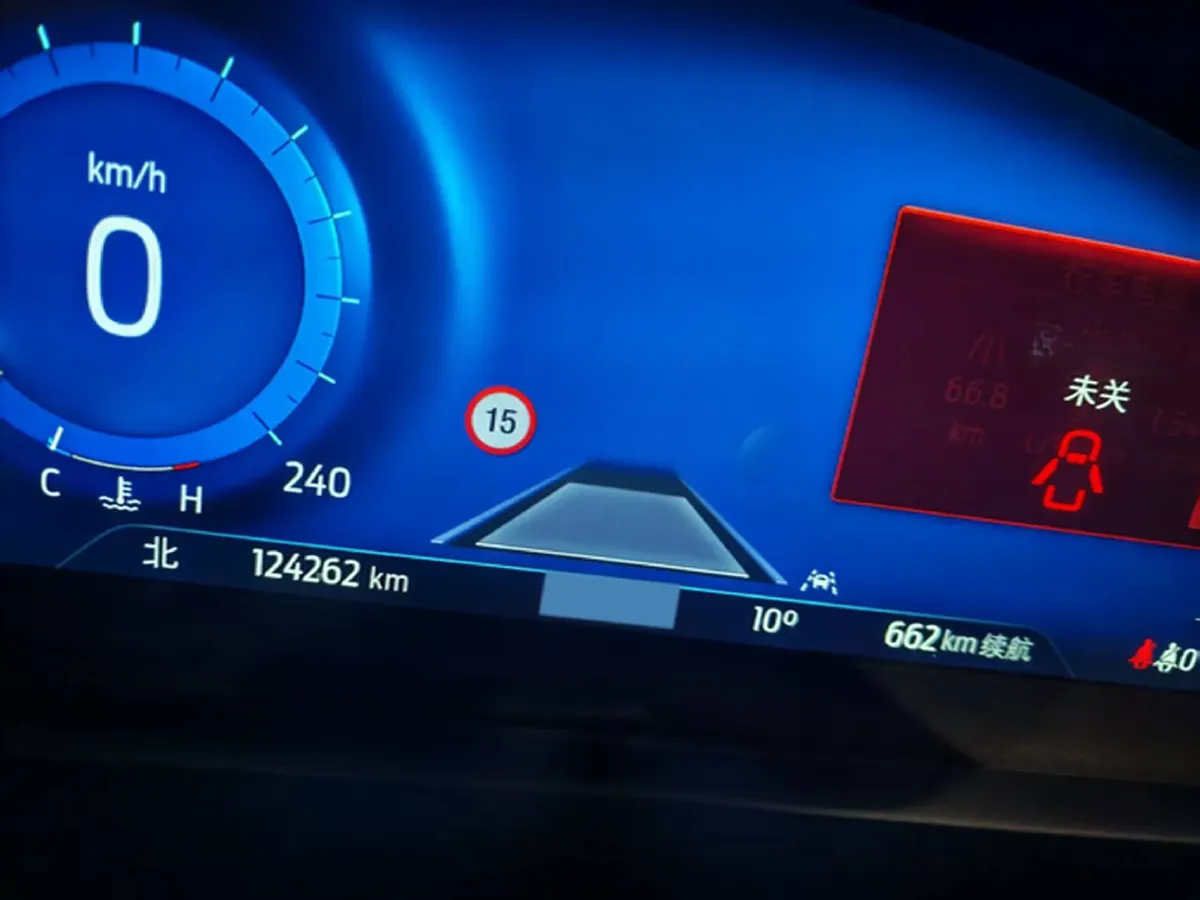 2020 Ford Explorer 2.3T 276HP L4 10AT,autocango,china used car exporter,china ev exporter,chinese used car exporter,chinese used ev exporter