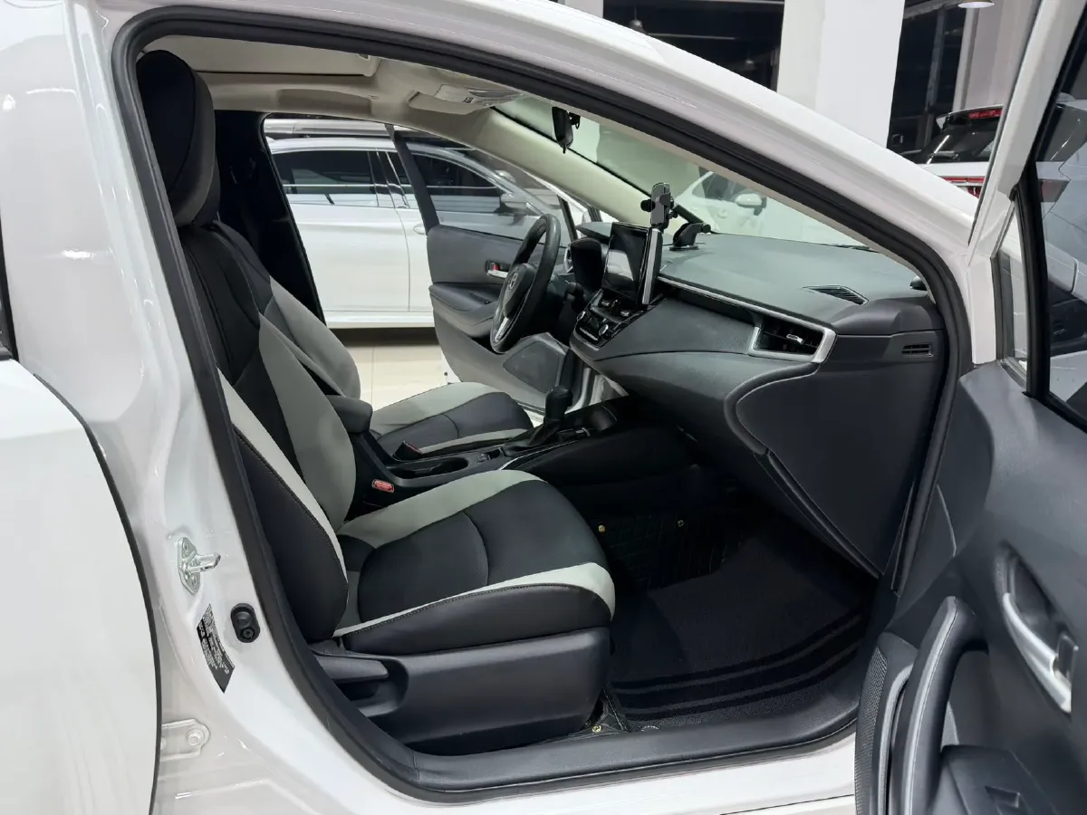 2023 Toyota Corolla 1.2T 116HP L4 CVT,autocango,china used car exporter,china ev exporter,chinese used car exporter,chinese used ev exporter