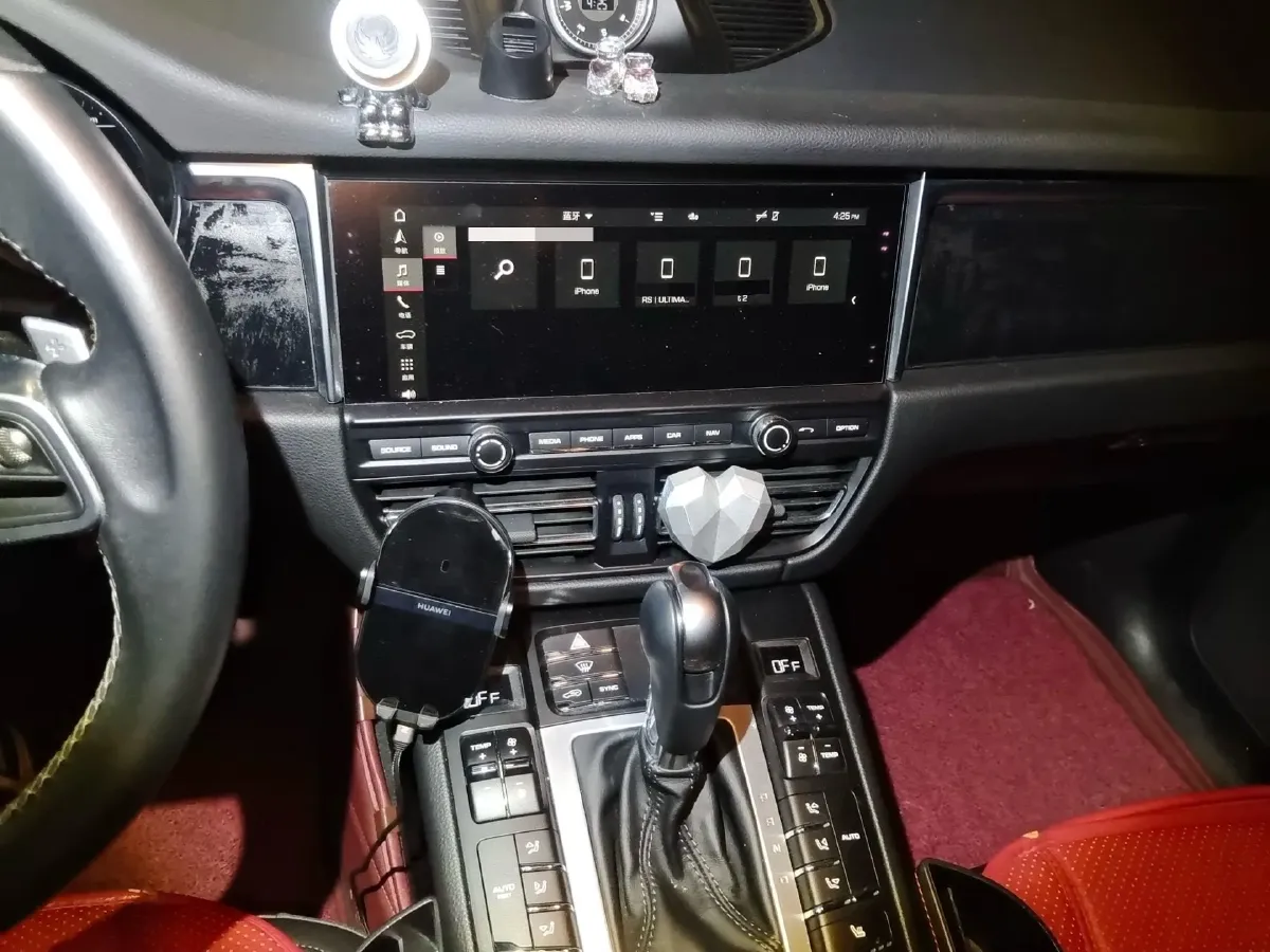 2020 Porsche Macan 2.0T 252HP L4 7DCT,autocango,china used car exporter,china ev exporter,chinese used car exporter,chinese used ev exporter