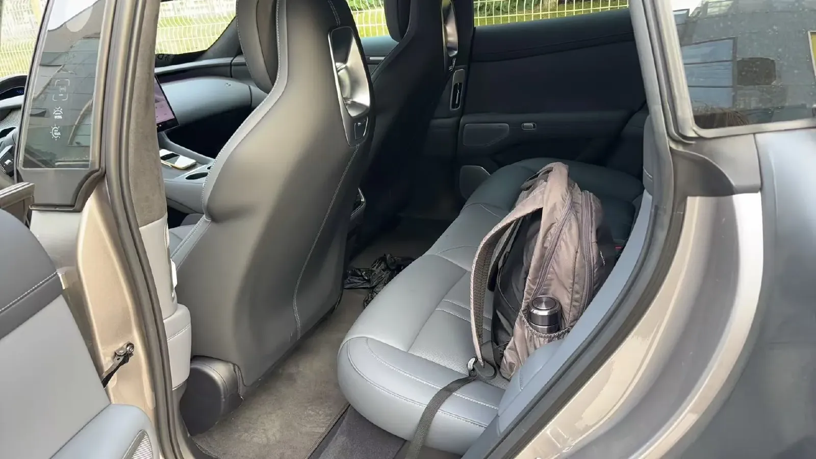 2025 MI YU7 BEV 101.7KWH,autocango,china used car exporter,china ev exporter,chinese used car exporter,chinese used ev exporter