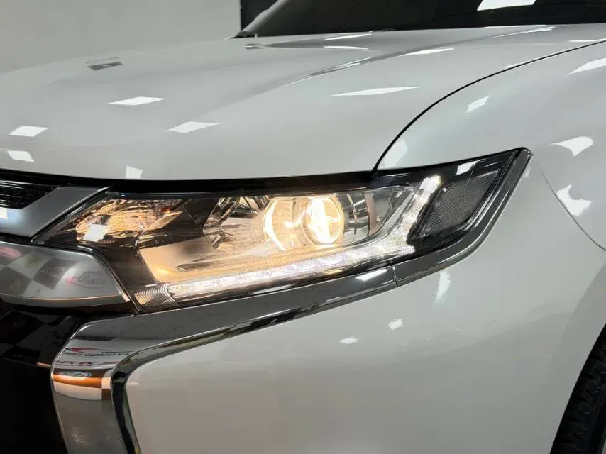 2021 Mitsubishi Outlander 2.0L 166HP L4 CVT,autocango,china used car exporter,china ev exporter,chinese used car exporter,chinese used ev exporter