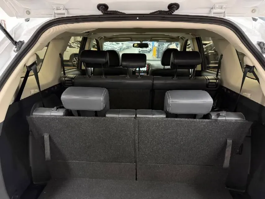 2021 Mitsubishi Outlander 2.0L 166HP L4 CVT,autocango,china used car exporter,china ev exporter,chinese used car exporter,chinese used ev exporter