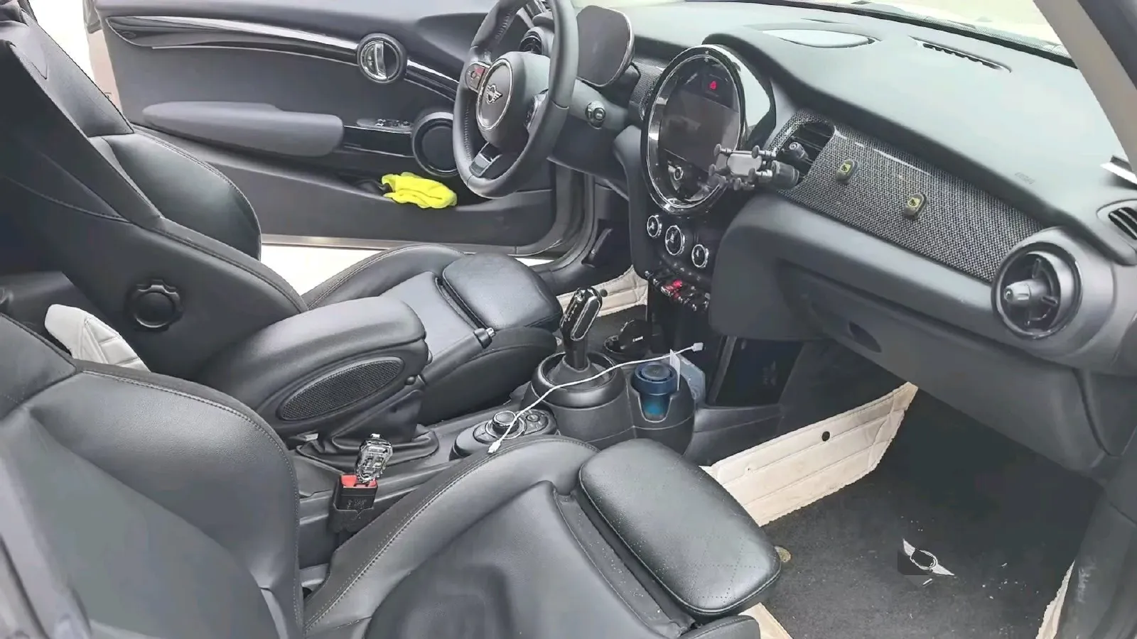 2022 MINI MINI 1.5T 136HP L3 7DCT,autocango,china used car exporter,china ev exporter,chinese used car exporter,chinese used ev exporter