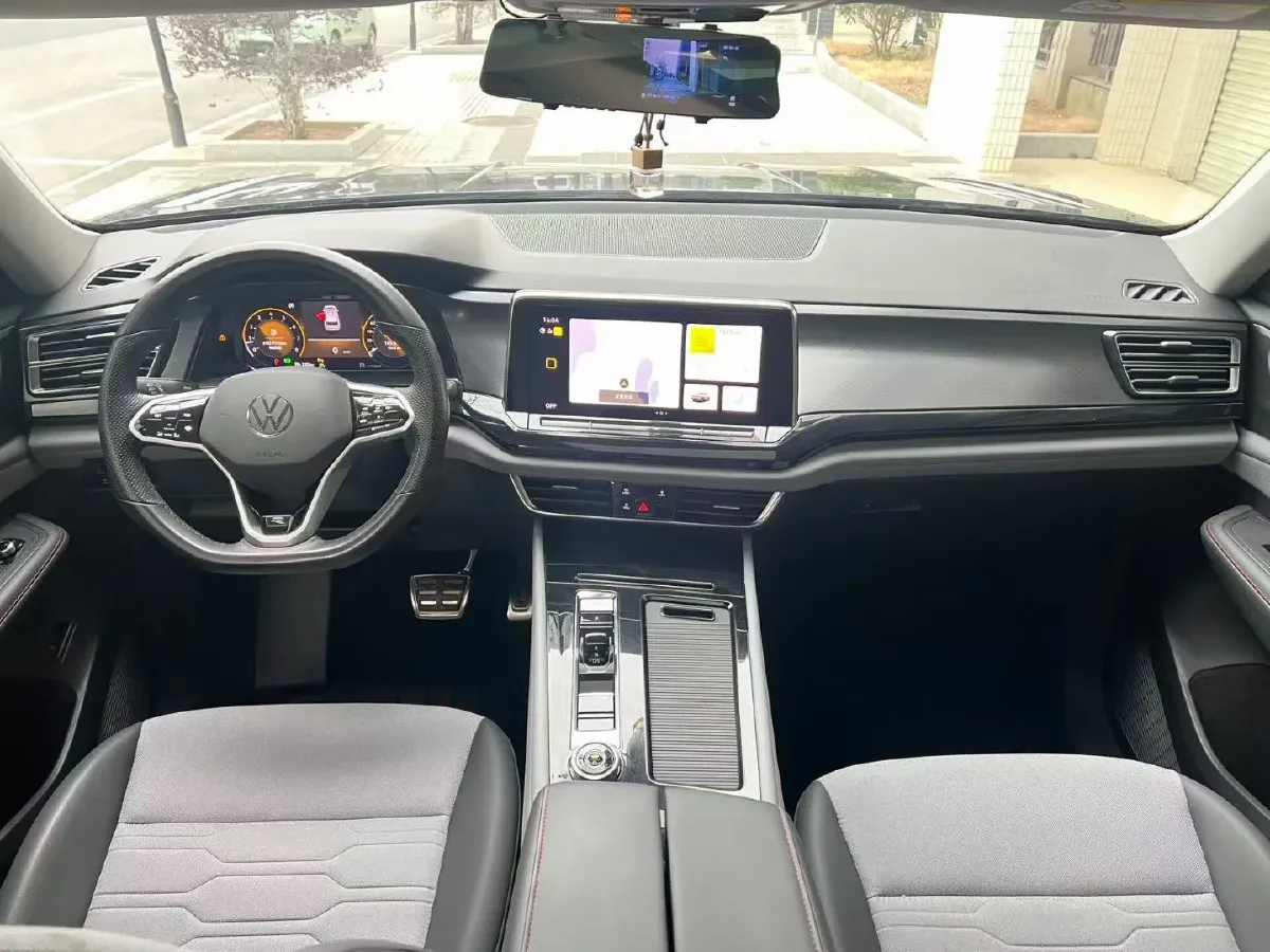 2021 Volkswagen Teramont 2.0T 220HP L4 7DCT,autocango,china used car exporter,china ev exporter,chinese used car exporter,chinese used ev exporter