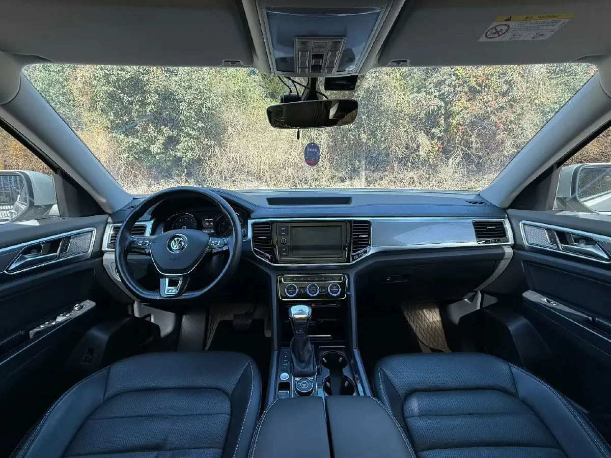 2019 Volkswagen Teramont 2.0T 220HP L4 7DCT,autocango,china used car exporter,china ev exporter,chinese used car exporter,chinese used ev exporter