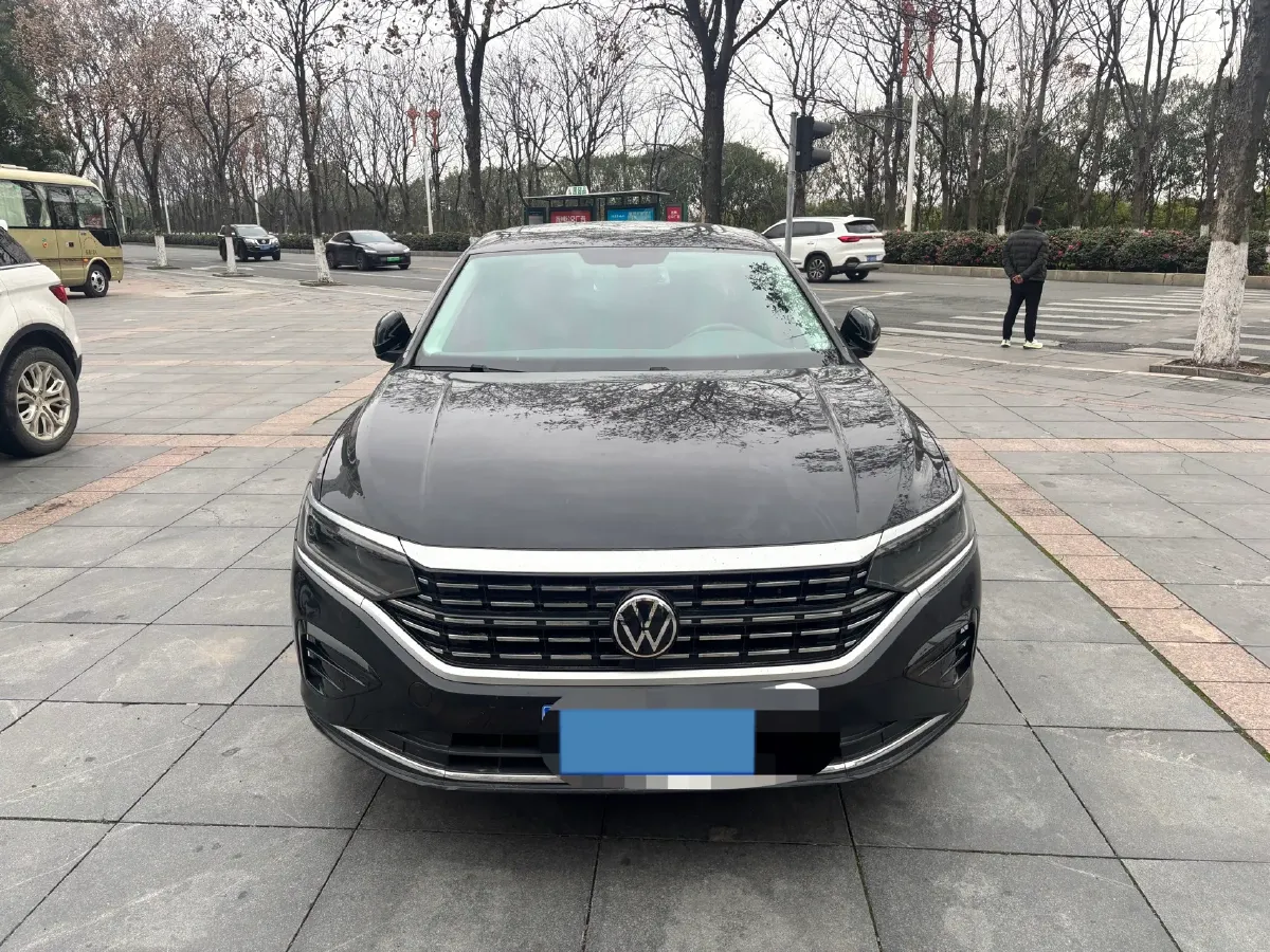 2023 Volkswagen Passat 2.0T 186HP L4 7DCT,autocango,china used car exporter,china ev exporter,chinese used car exporter,chinese used ev exporter