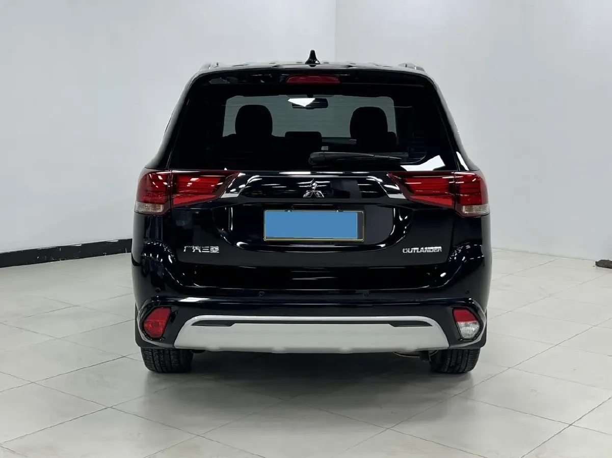 2021 Mitsubishi Outlander 2.0L 166HP L4 CVT,autocango,china used car exporter,china ev exporter,chinese used car exporter,chinese used ev exporter