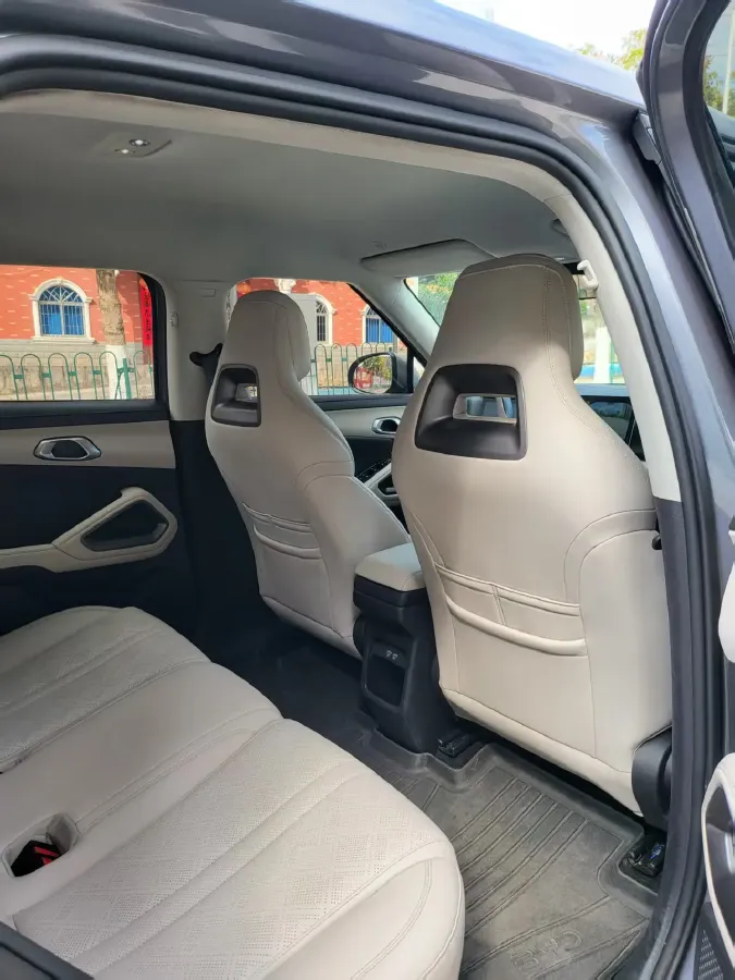 2024 BYD YuanUP BEV 45.12KWH,autocango,china used car exporter,china ev exporter,chinese used car exporter,chinese used ev exporter