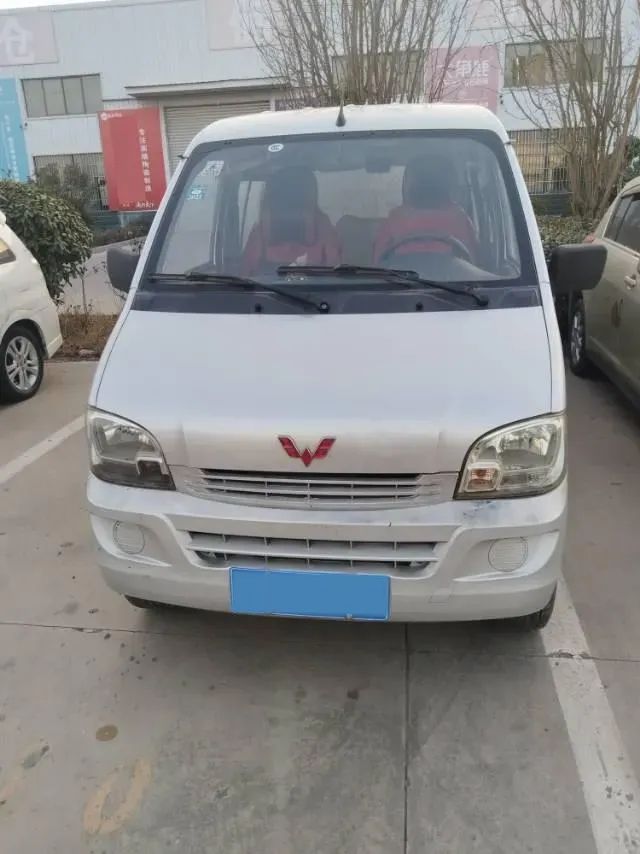 2015 WuLing ZhiGuang 1.2L 82HP L4 5MT,autocango,china used car exporter,china ev exporter,chinese used car exporter,chinese used ev exporter