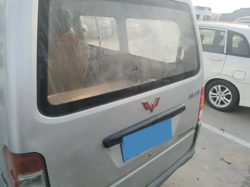 2015 WuLing ZhiGuang 1.2L 82HP L4 5MT,autocango,china used car exporter,china ev exporter,chinese used car exporter,chinese used ev exporter