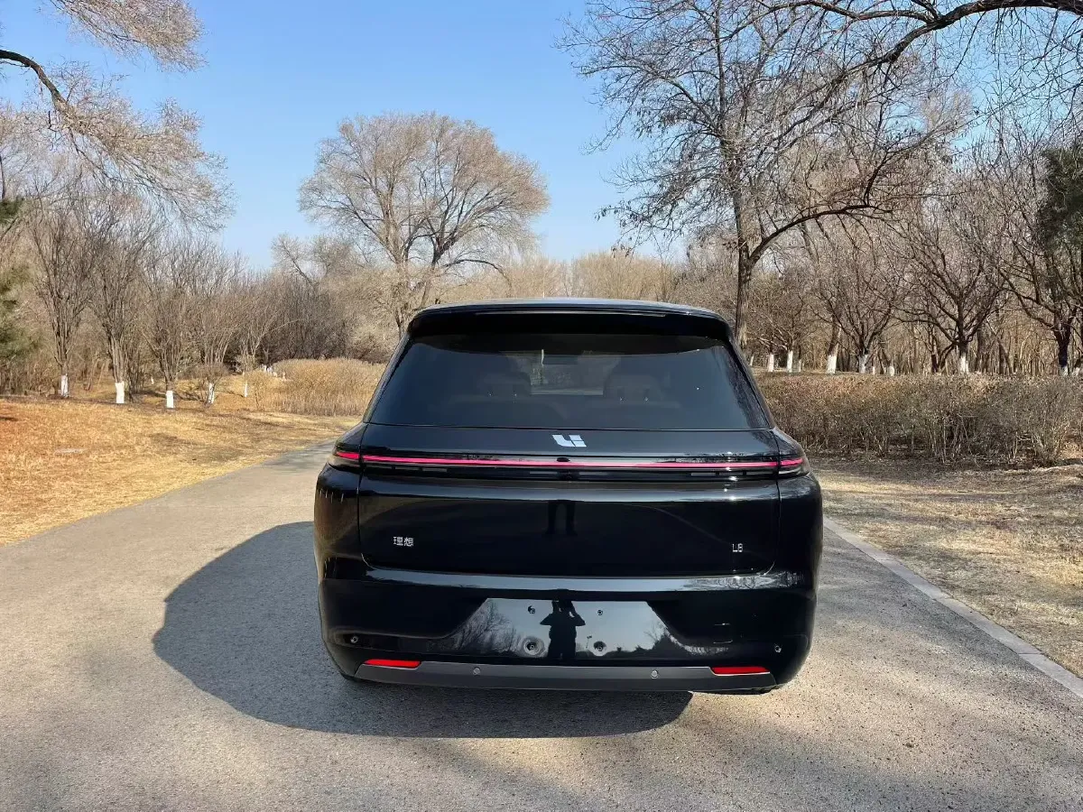 2025 Li L8 Range Extended 154HP REEV,autocango,china used car exporter,china ev exporter,chinese used car exporter,chinese used ev exporter