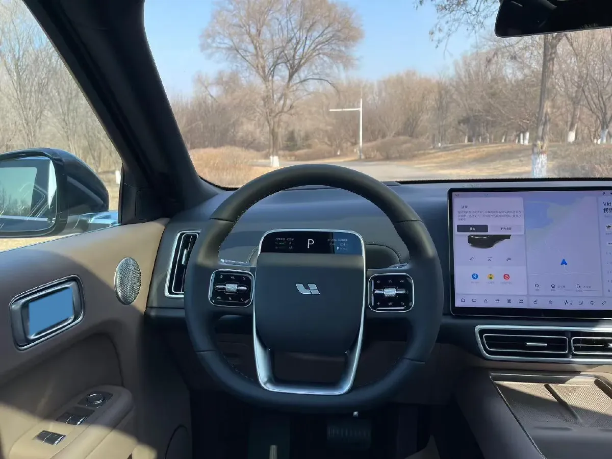 2025 Li L8 Range Extended 154HP REEV,autocango,china used car exporter,china ev exporter,chinese used car exporter,chinese used ev exporter