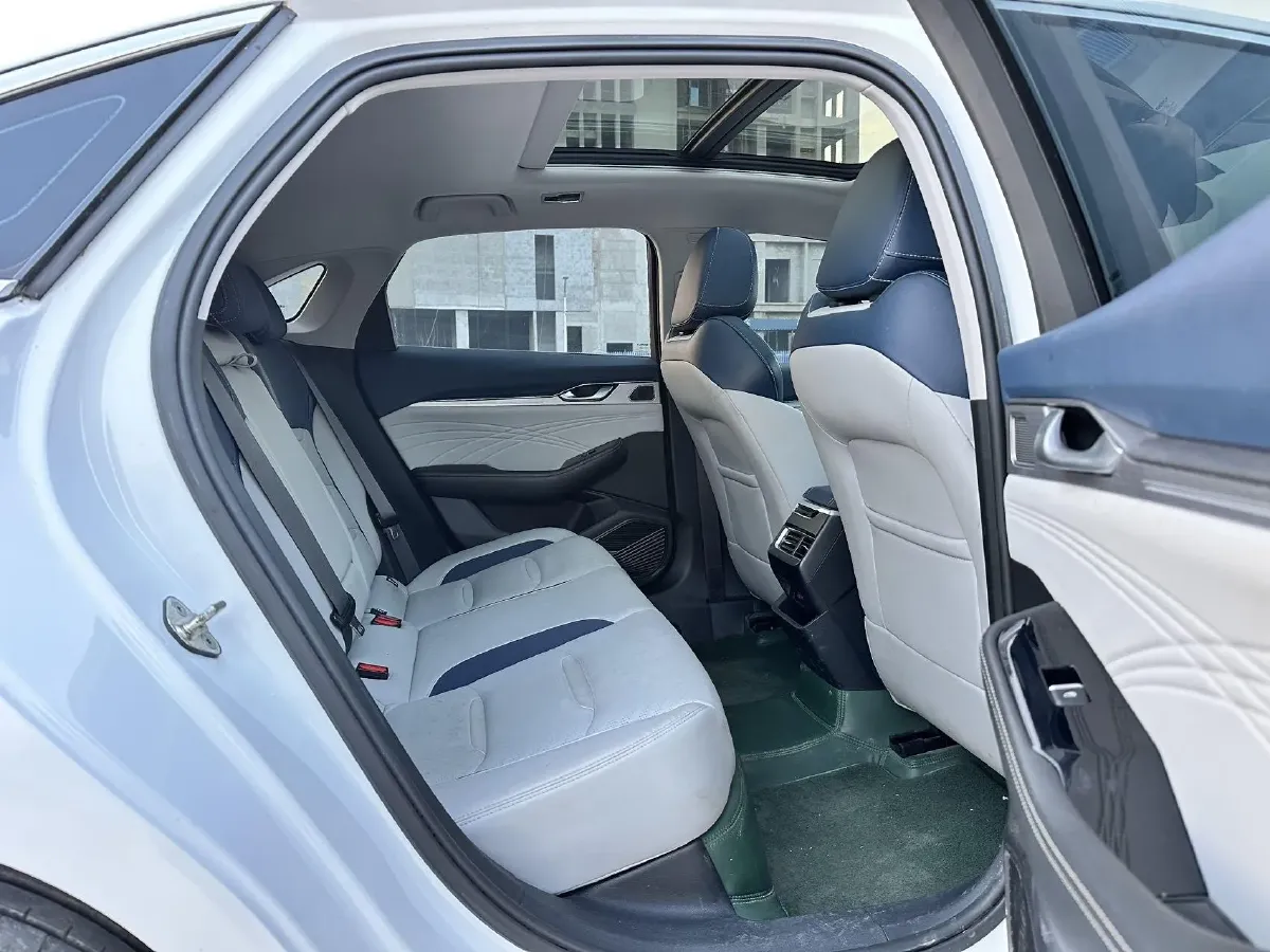 2021 Geely Preface 2.0T 190HP L4 7DCT,autocango,china used car exporter,china ev exporter,chinese used car exporter,chinese used ev exporter