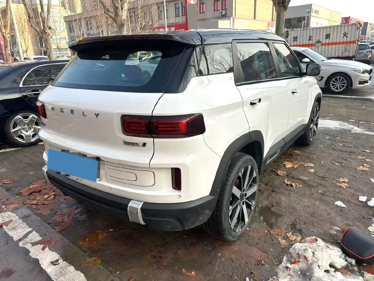 2023 Geely ICON 1.5T 181HP L4 7DCT,autocango,china used car exporter,china ev exporter,chinese used car exporter,chinese used ev exporter