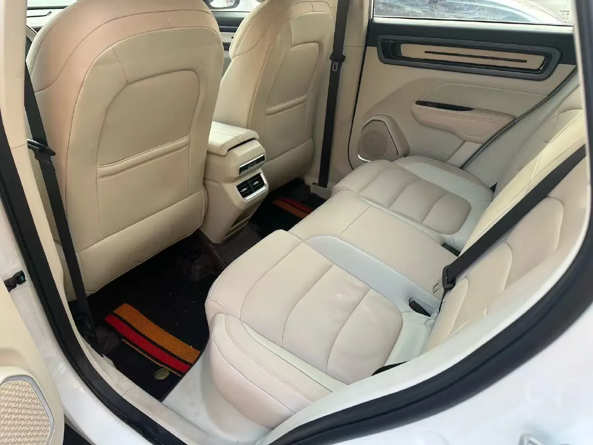 2023 Geely ICON 1.5T 181HP L4 7DCT,autocango,china used car exporter,china ev exporter,chinese used car exporter,chinese used ev exporter