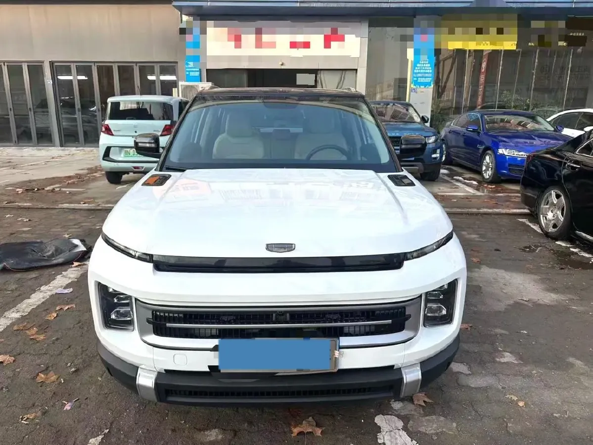 2023 Geely ICON 1.5T 181HP L4 7DCT,autocango,china used car exporter,china ev exporter,chinese used car exporter,chinese used ev exporter