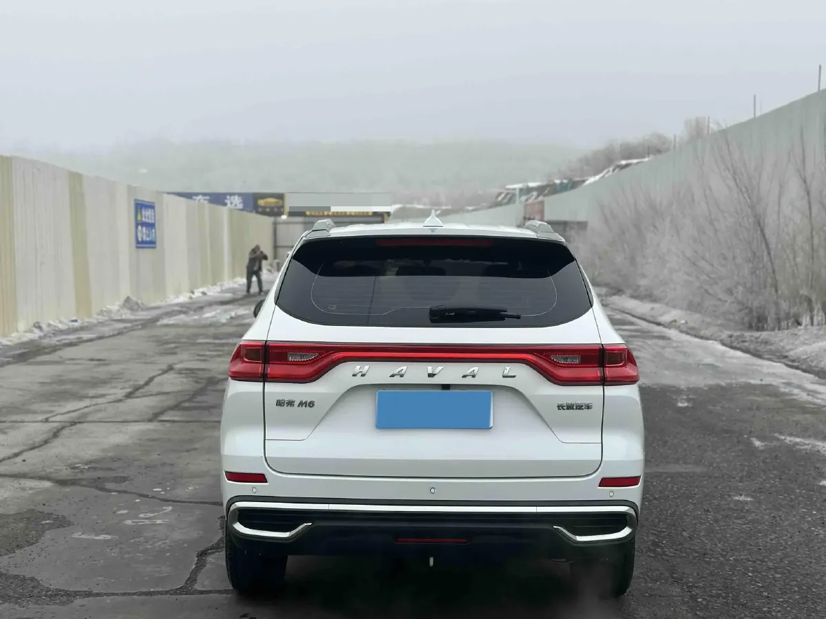 2021 Haval M6 1.5T 150HP L4 7DCT,autocango,china used car exporter,china ev exporter,chinese used car exporter,chinese used ev exporter