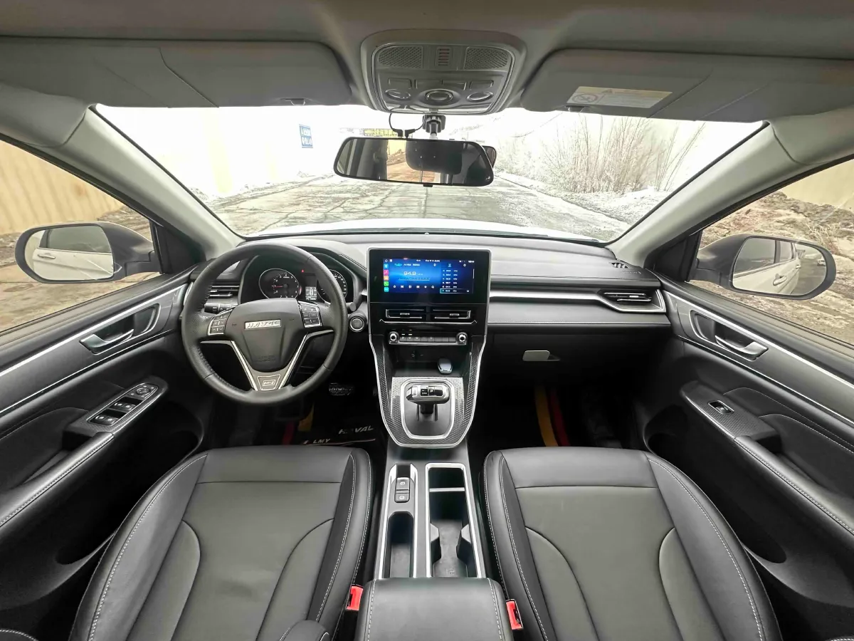 2021 Haval M6 1.5T 150HP L4 7DCT,autocango,china used car exporter,china ev exporter,chinese used car exporter,chinese used ev exporter