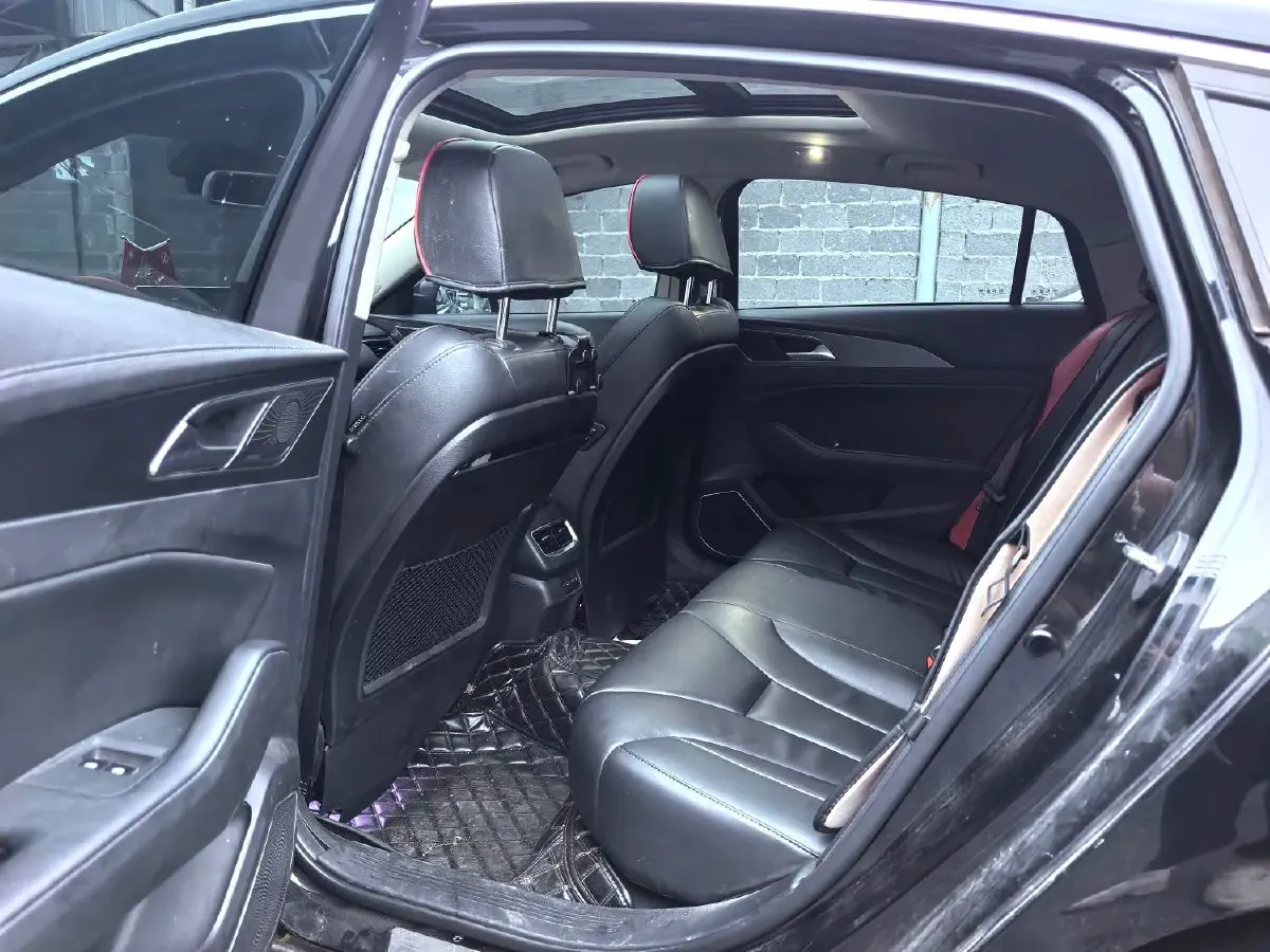 2020 HongQi H5 1.8T 197HP L4 6AT,autocango,china used car exporter,china ev exporter,chinese used car exporter,chinese used ev exporter