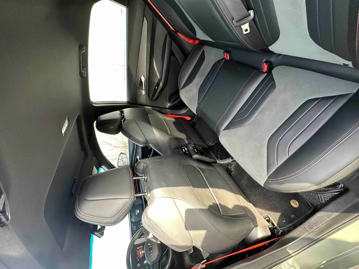 2022 Geely Binray 1.5T 181HP L4 7DCT,autocango,china used car exporter,china ev exporter,chinese used car exporter,chinese used ev exporter